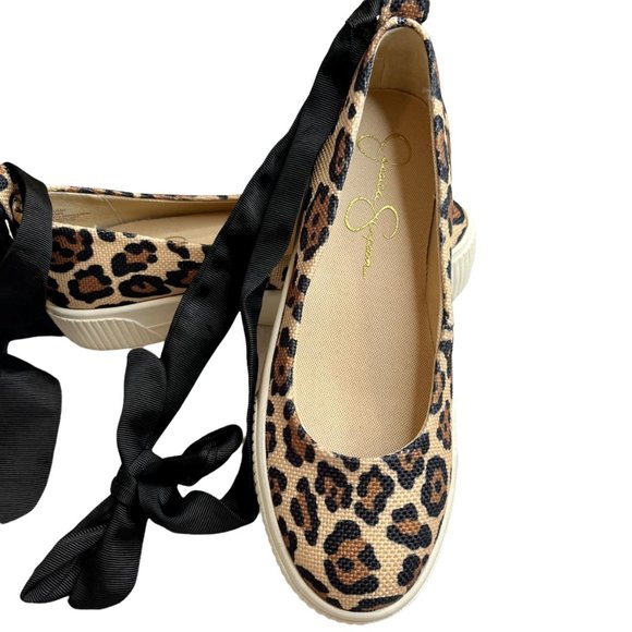 NWT Jessica Simpson Elisha Platform Round Toe Sneaker Slip on Leopard Si… - Picture 3 of 6